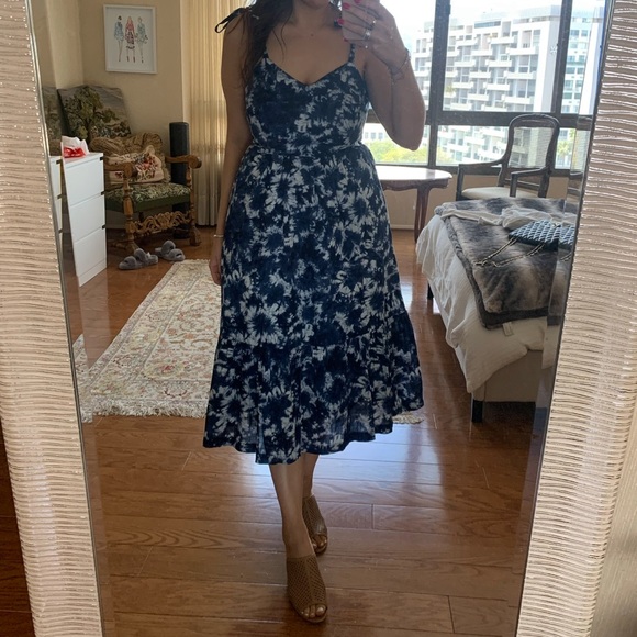 GAP Blue and White Tie-Dye Maxi Dress with Tie Straps Size 10 - Picture 3 of 8